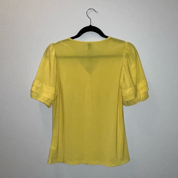 Anne Klein Yellow Gold Button Down Short Sleeve Blouse Shirt NWT Ladies XS - Picture 7 of 7